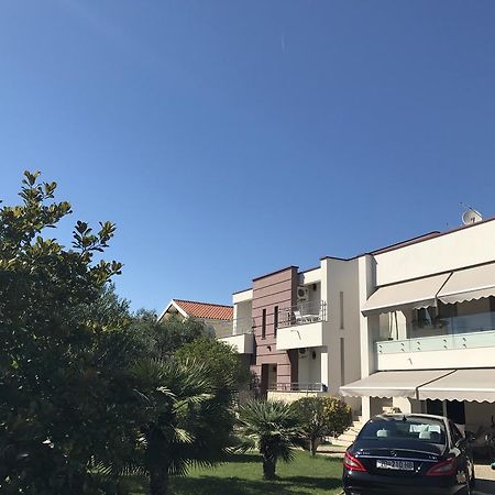 Apartmani Ukalovic Zára Kültér fotó