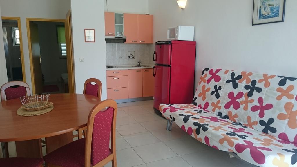 Apartmani Ukalovic Zára Kültér fotó