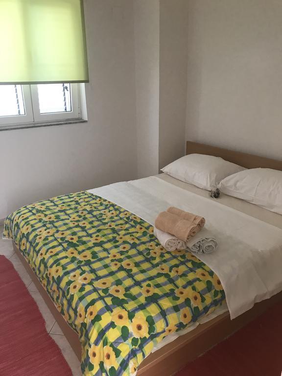 Apartmani Ukalovic Zára Kültér fotó